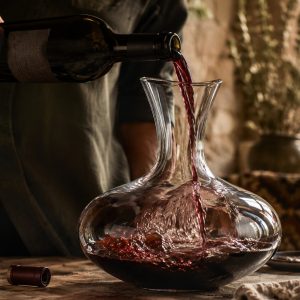 Cómo y cuándo decantar un vino tinto argentino - ilustracion